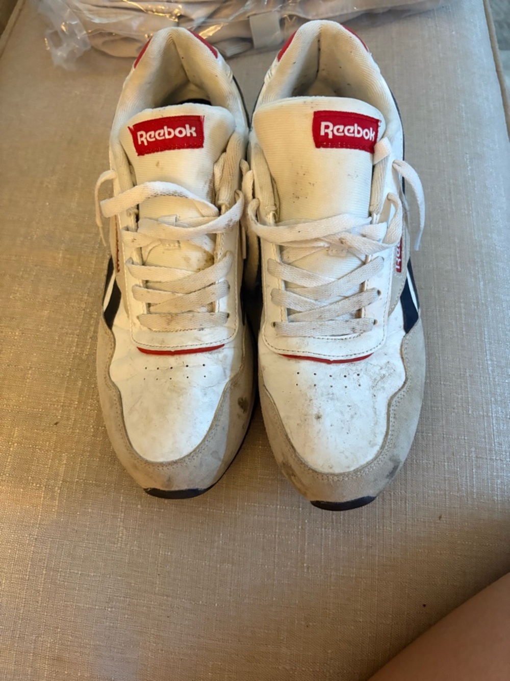 Reebok White Black Red Athletic Shoes